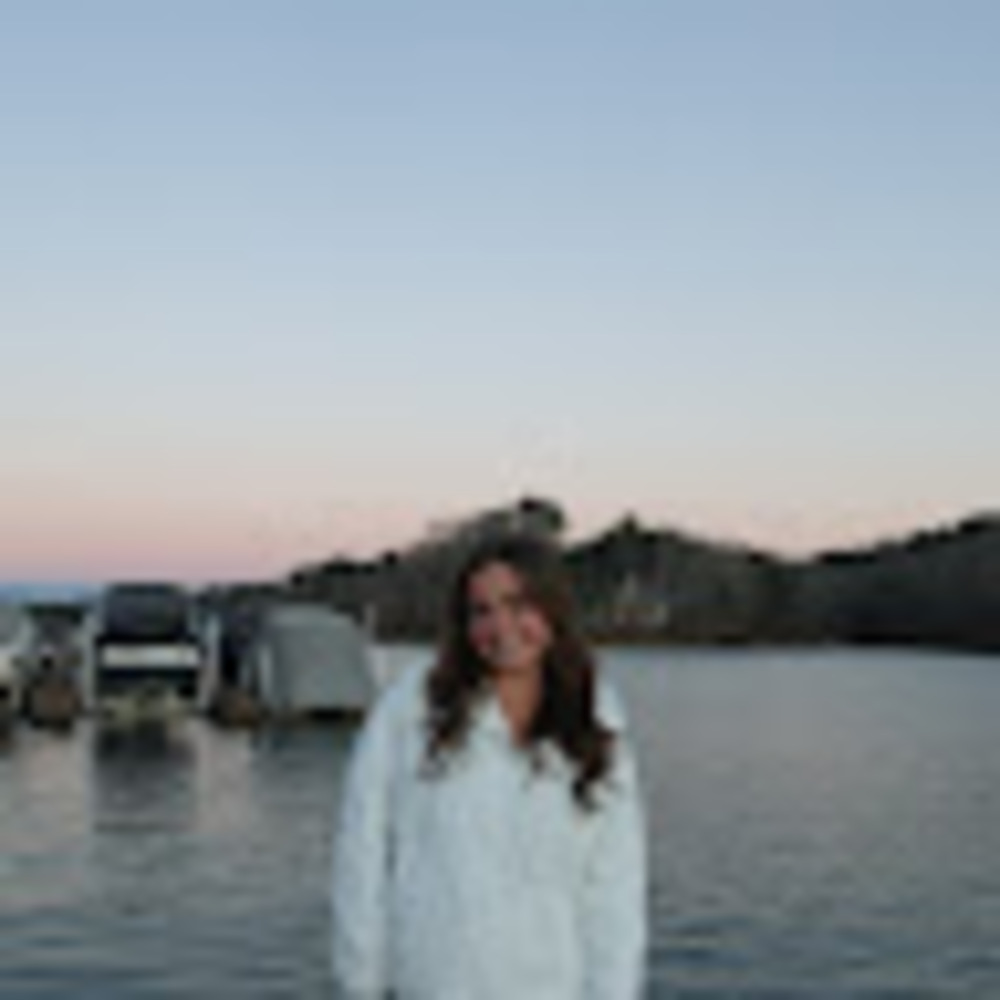 Meet your Posher, Madeline